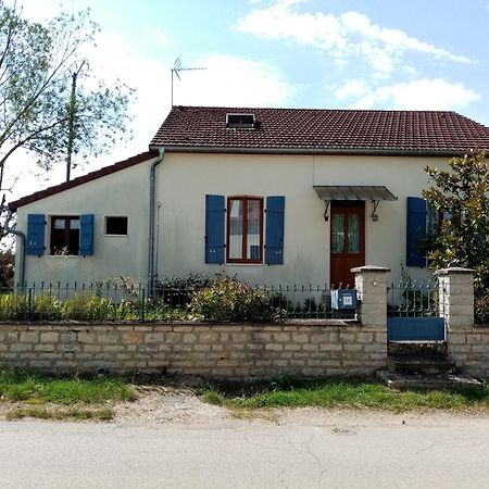 La Petite Maison Saint-Loup-Geanges Екстериор снимка