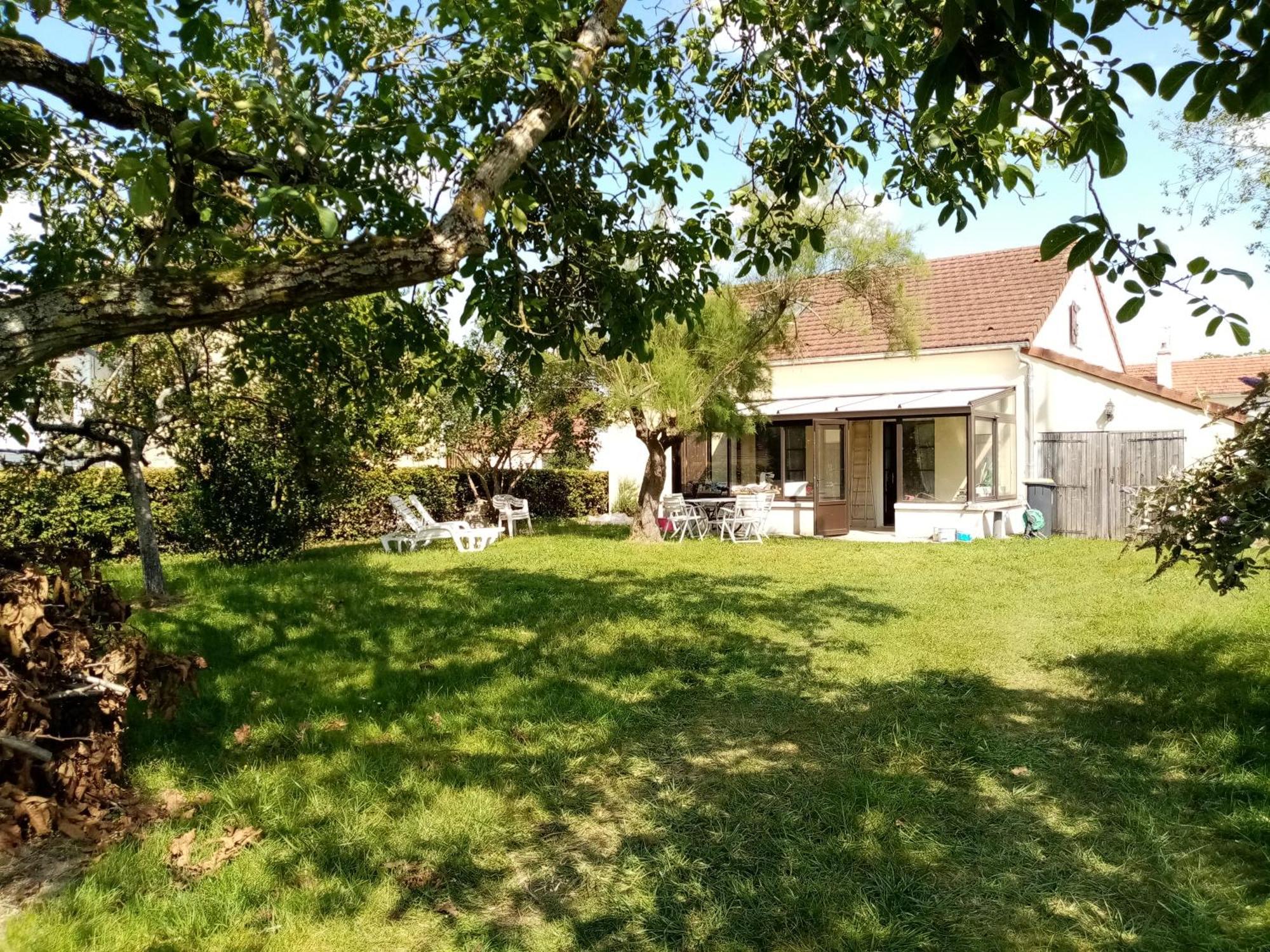 La Petite Maison Saint-Loup-Geanges Екстериор снимка